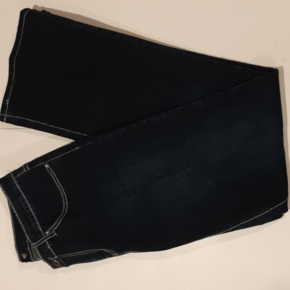 NWOT Women's Tru Luxe Embossed Jeans Size 31/33 12 - Picture 8 of 14